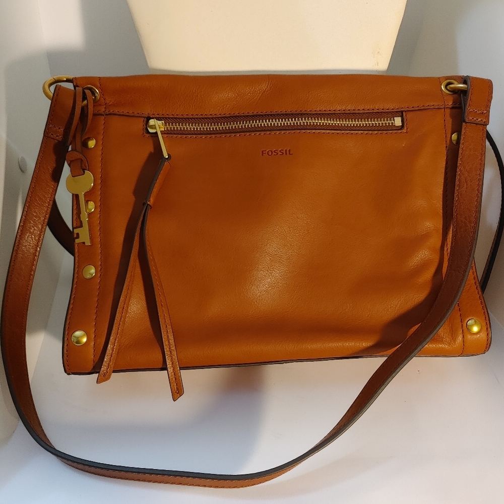 Fossil light brown leather shoulder bag